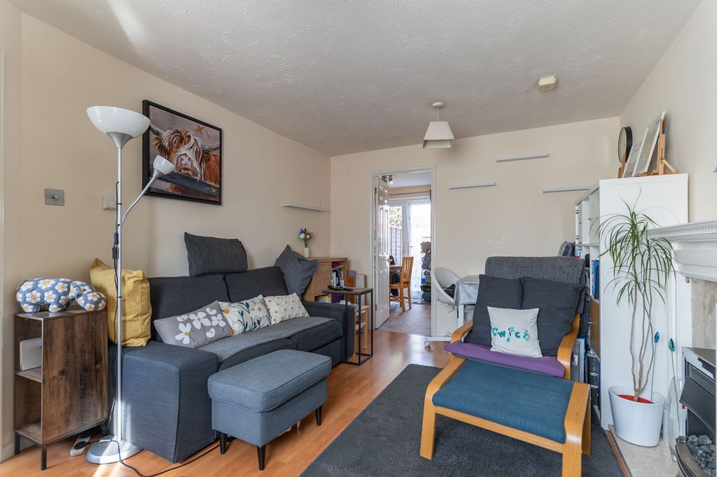 Property photo 3 of 16