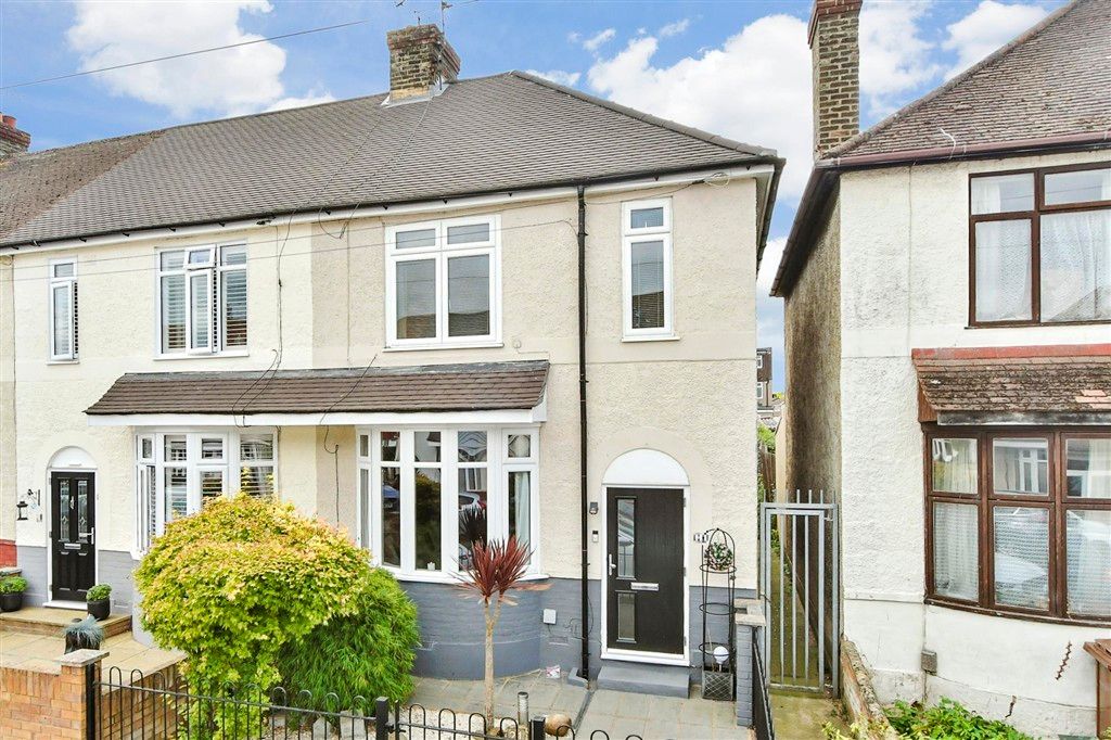 Property photo 3 of 10 External (Web)