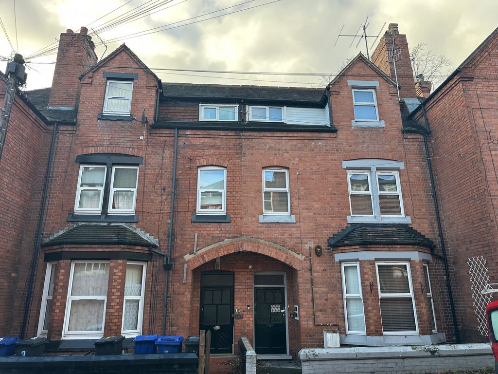 Property photo 1 of 3