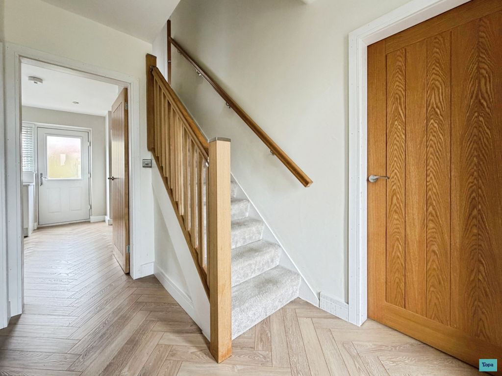 Property photo 3 of 19 7