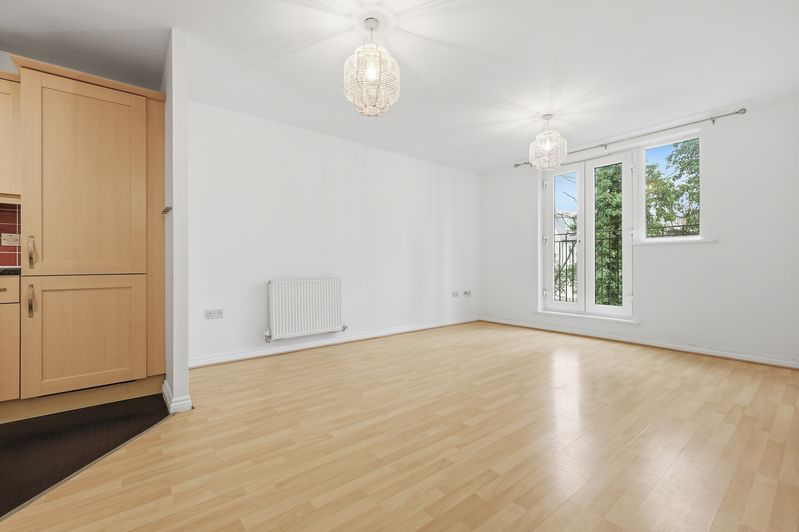 Property photo 2 of 11 Photo 8