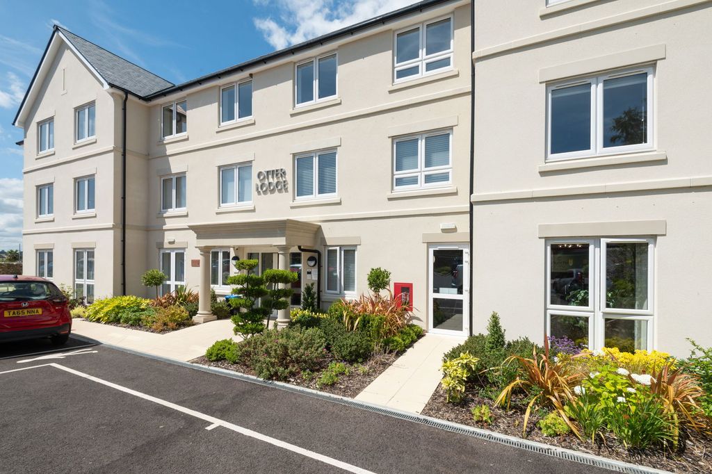 Additional image 8 of 1 bed flat for saleSilver Street, Honiton, Devon EX14