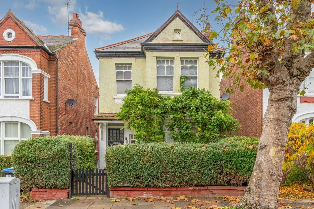 Property photo 3 of 13