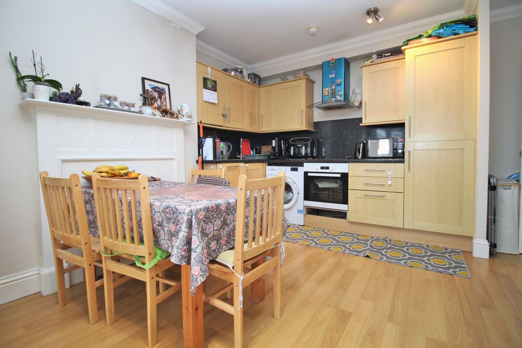 Property photo 2 of 14 13