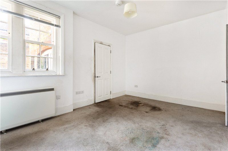 Property photo 2 of 12 Picture No. 11
