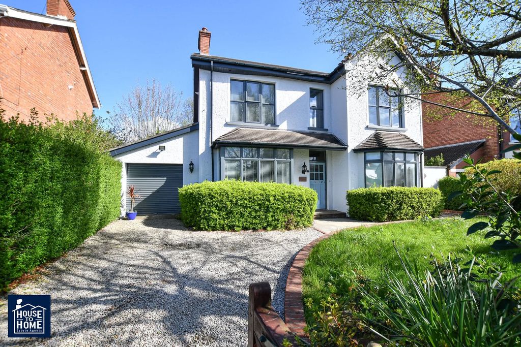 Property photo 1 of 44