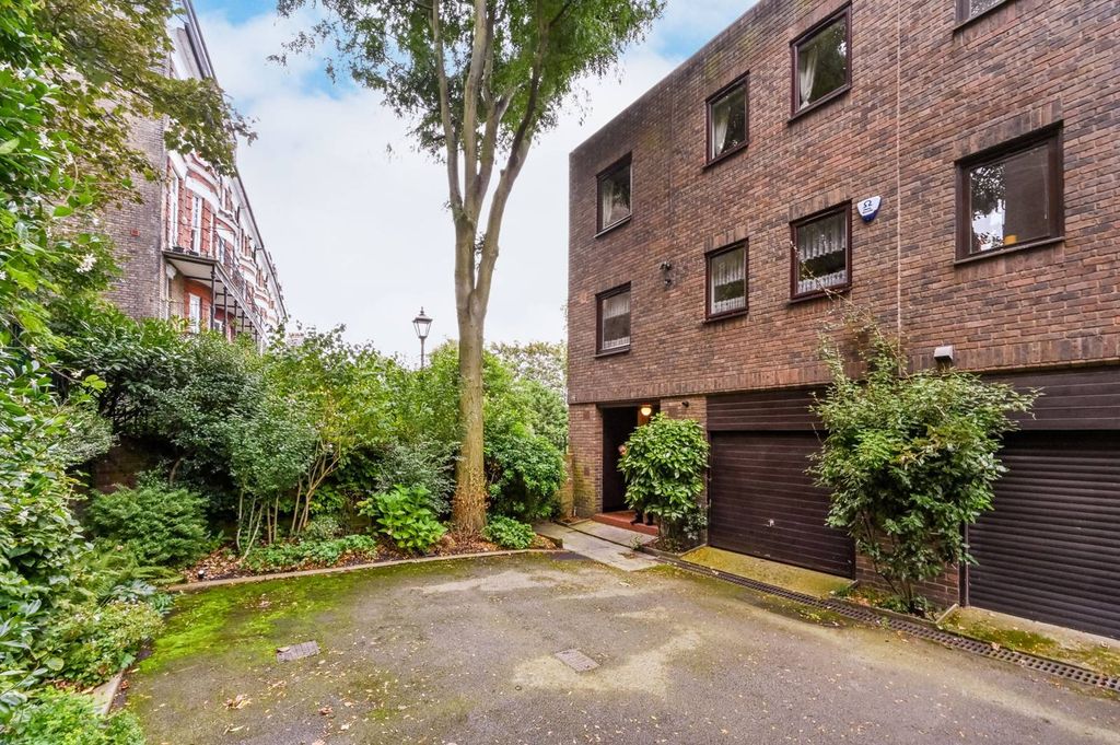 Property photo 3 of 22