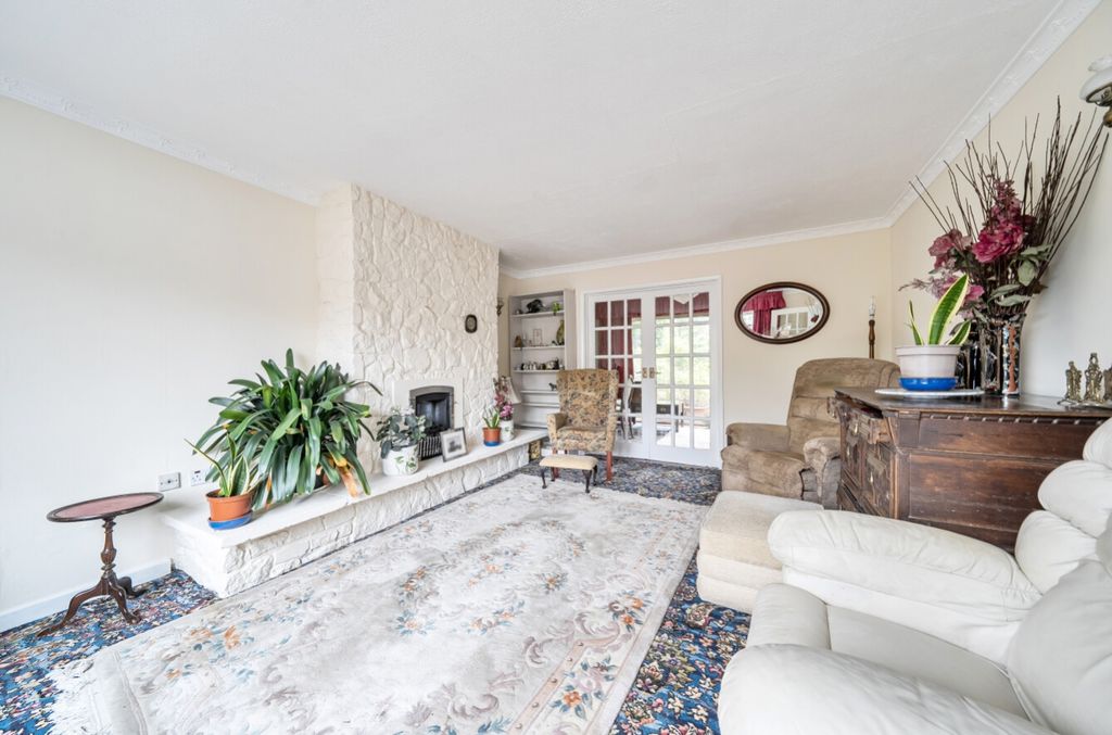 Property photo 2 of 25 1410627-17-698B3649E77Bb