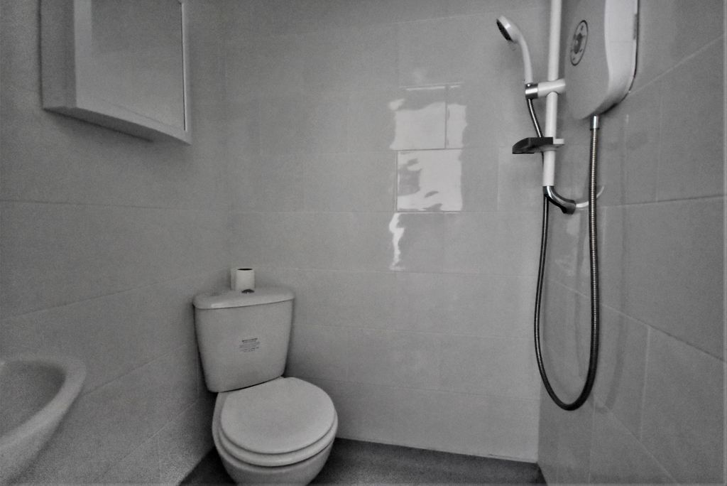 Property photo 3 of 3