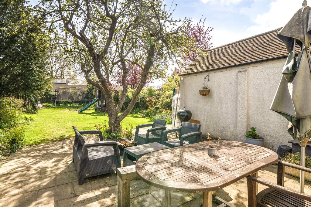 Property photo 2 of 14 Picture No. 04