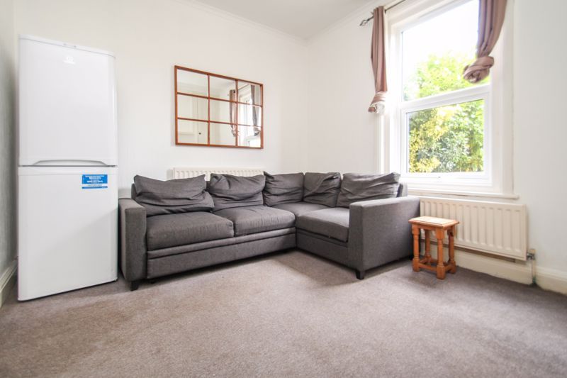 Property photo 3 of 14 Photo 24