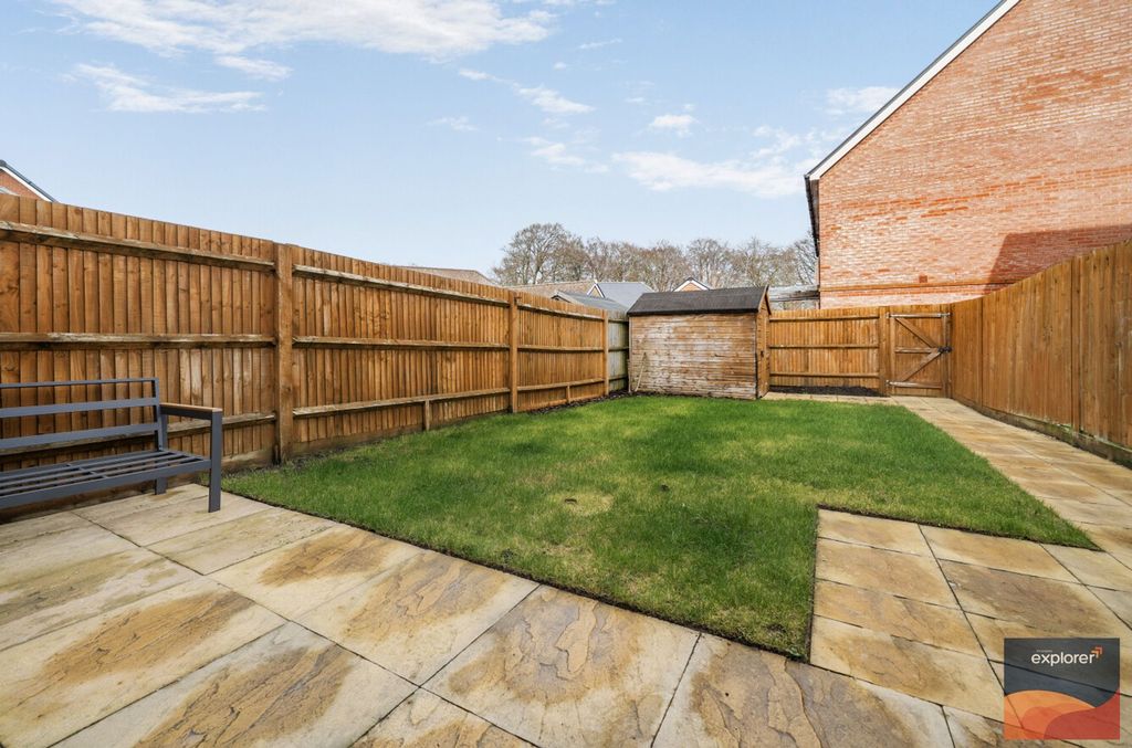 Property photo 2 of 20