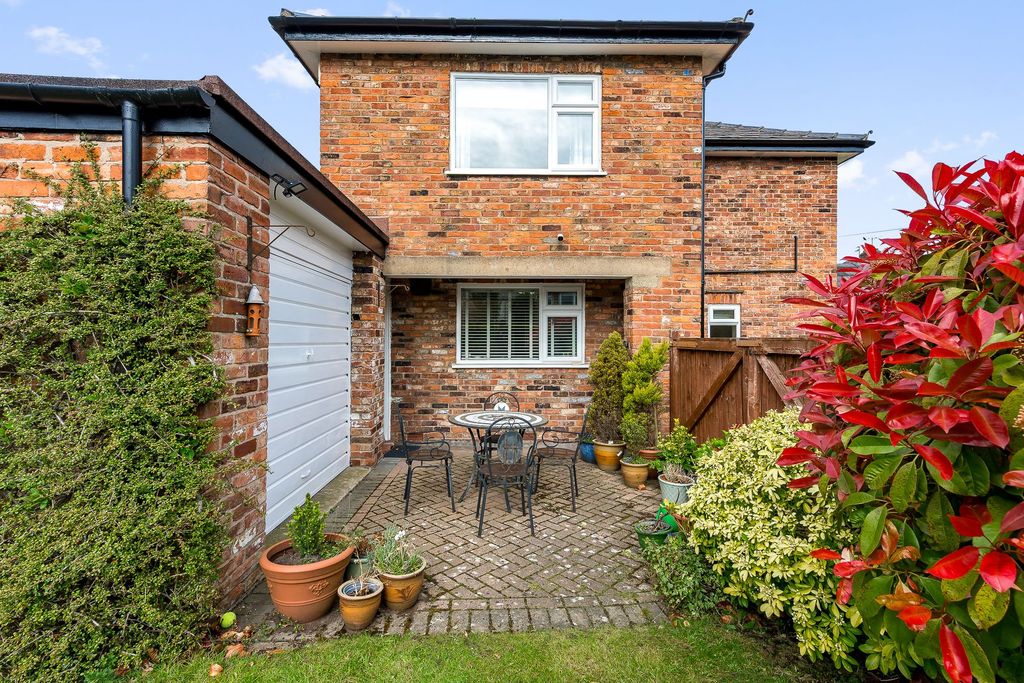 Property photo 2 of 19