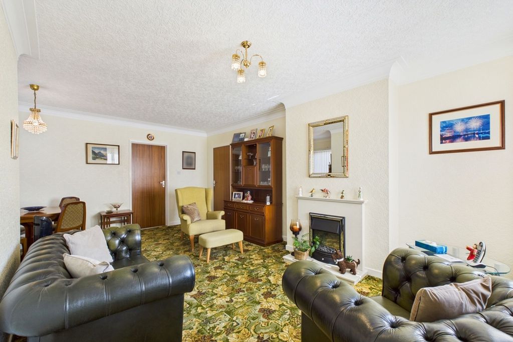 Property photo 2 of 11 Photo 1