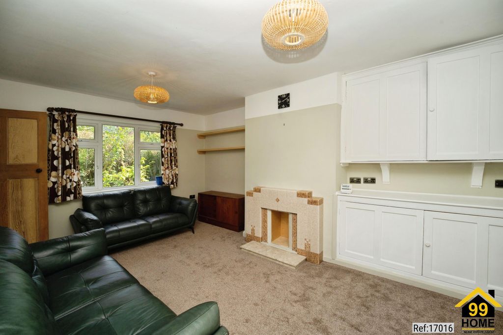 Property photo 3 of 20 Photo 2