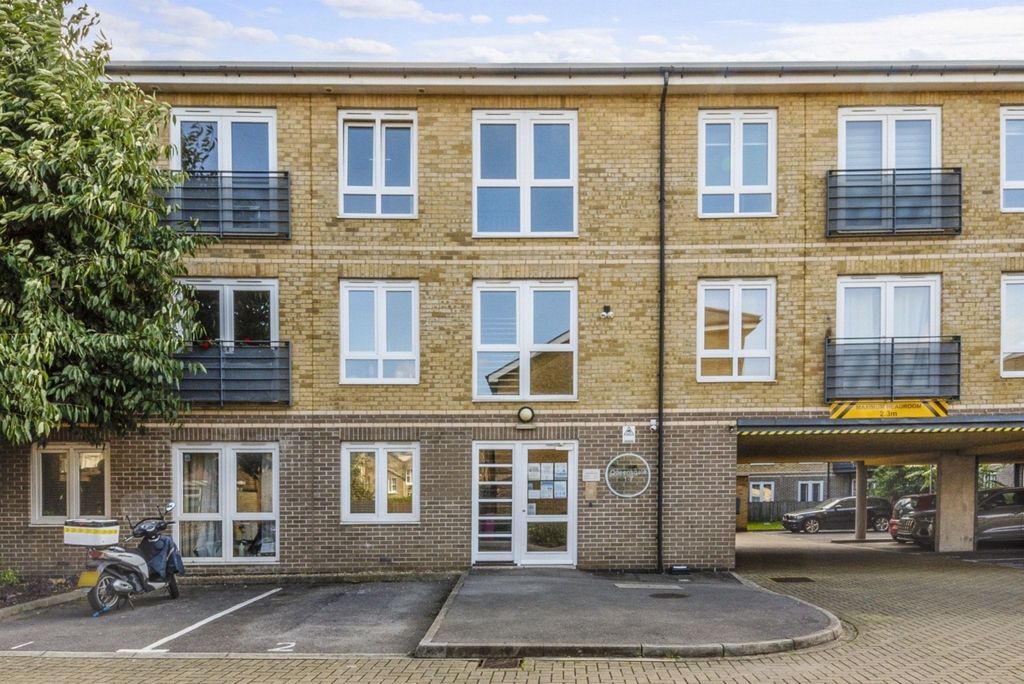 Property photo 1 of 1