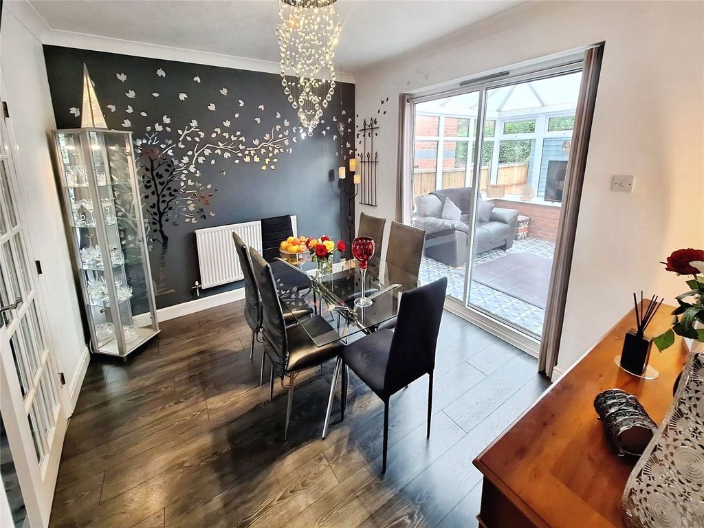 Property photo 3 of 17 Dining Room