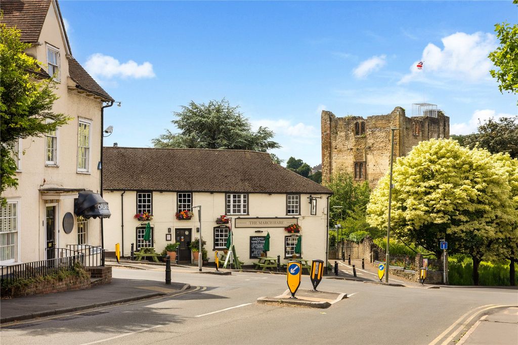 Additional image 11 of 2 bed flat for saleSydenham Road, Guildford, Surrey GU1