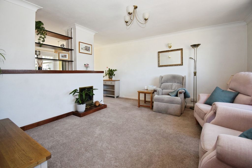 Property photo 2 of 16 Pbox-Img.Jpg