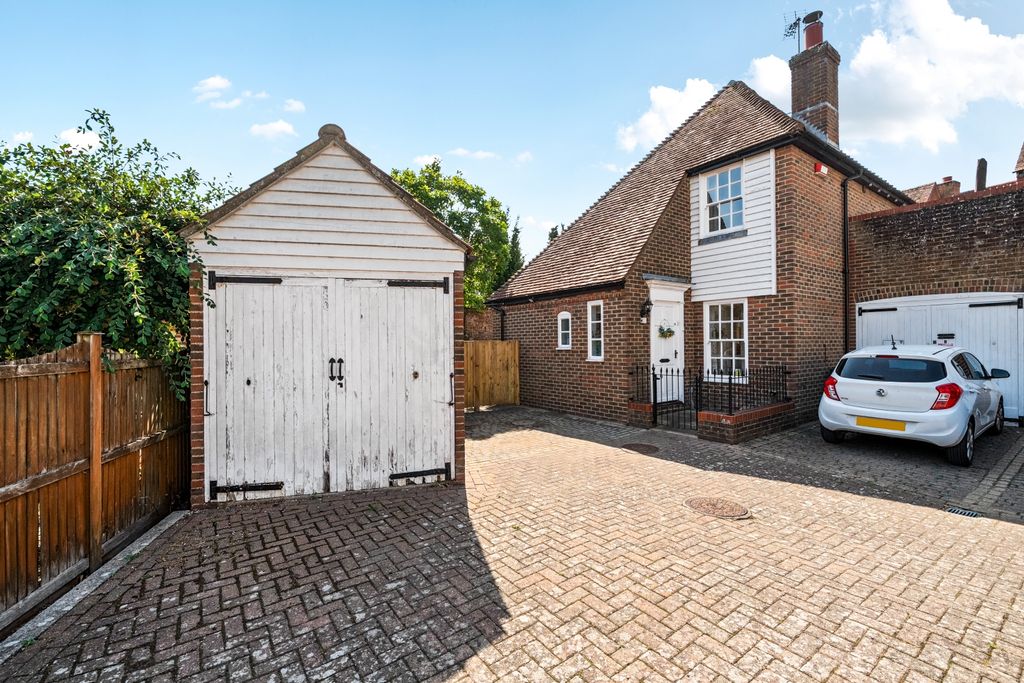 Property photo 1 of 25 1511946-1-6A8Eca206645A-Arw-1