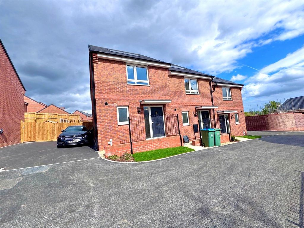 Property photo 1 of 14 External..Jpg