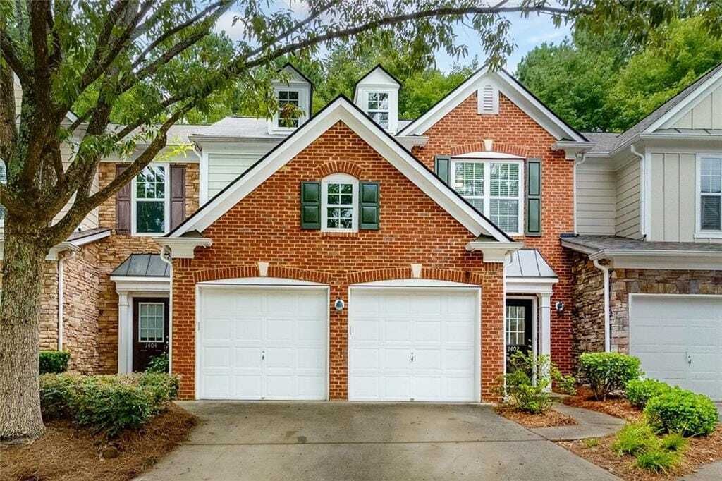 Property photo 1 of 31