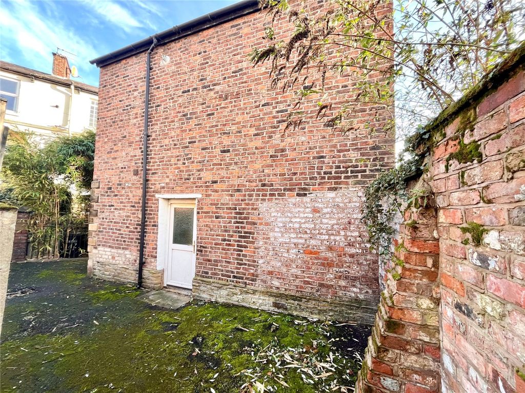 Property photo 3 of 17 Rear