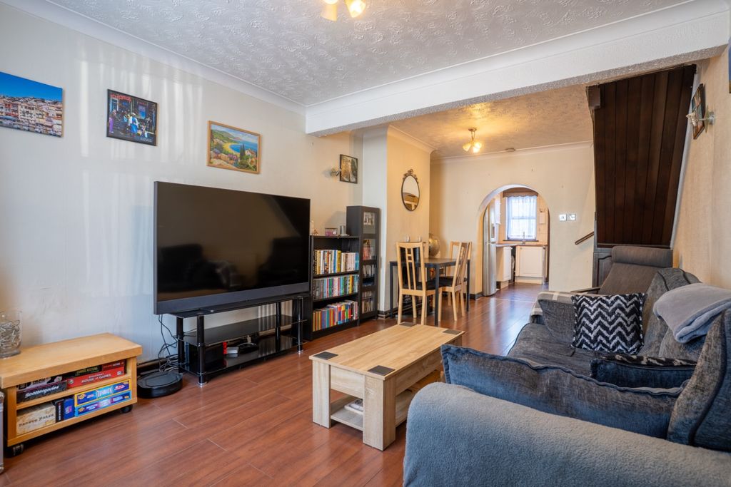 Property photo 1 of 15 5331931