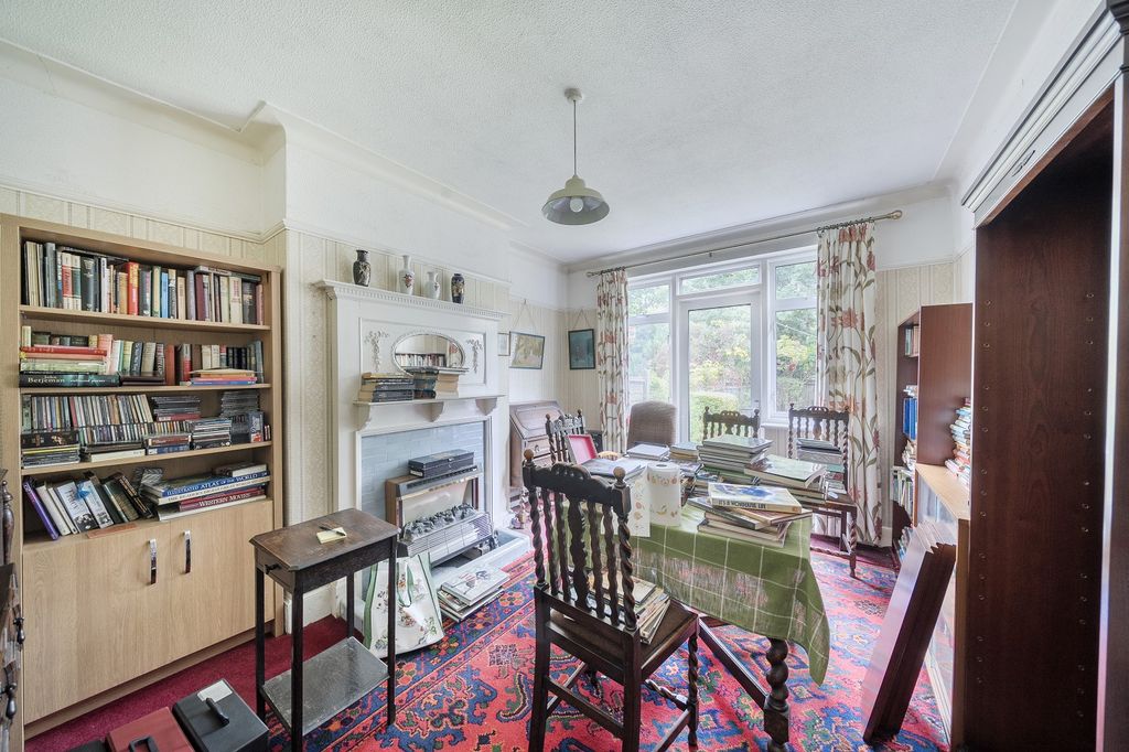 Property photo 3 of 11 Not Specified