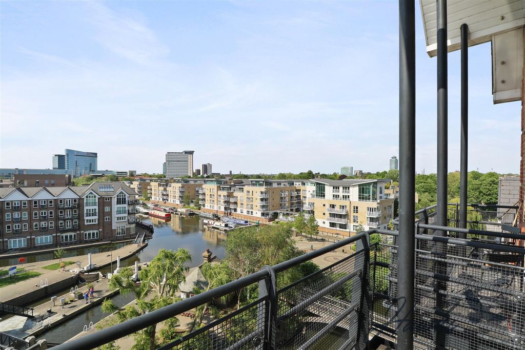 Property photo 1 of 10 d41c64A8-2dab-4B03-Aed9-c4E56A9Bf333Lehbf - 43 Oak