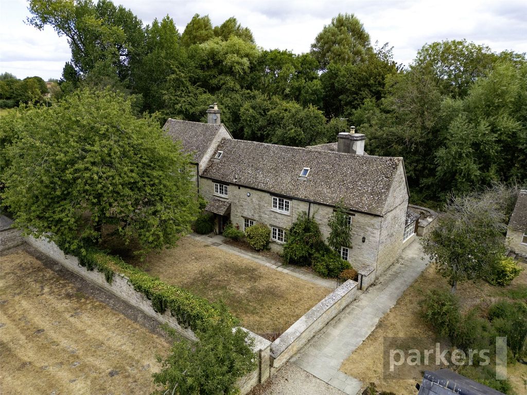 Property photo 2 of 39 External