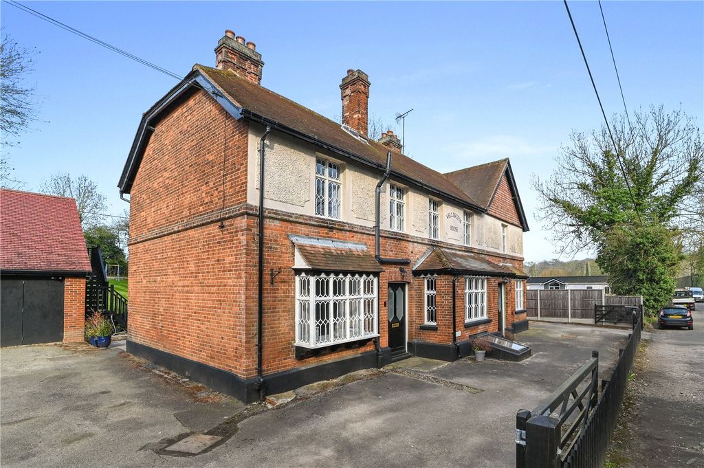 Property photo 2 of 36 Picture No. 44