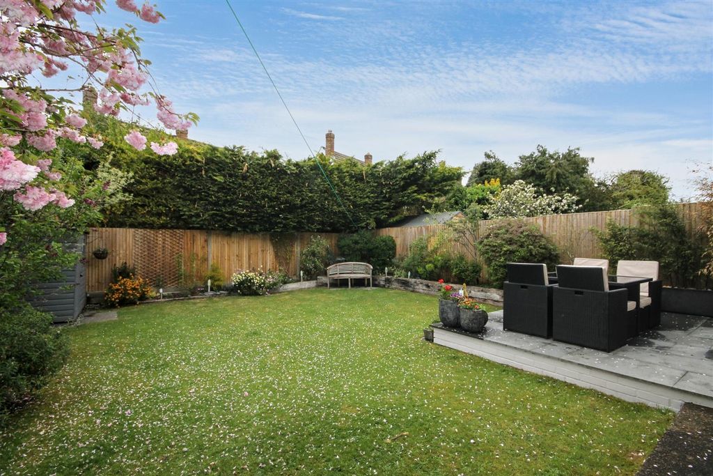 Property photo 2 of 14 .Garden (2).Jpg