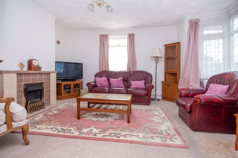 Property photo 2 of 14 Lounge
