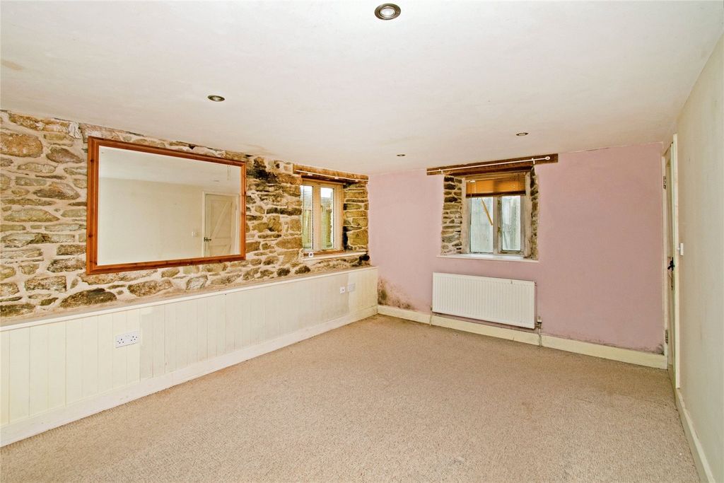 Property photo 3 of 17 Picture No. 15