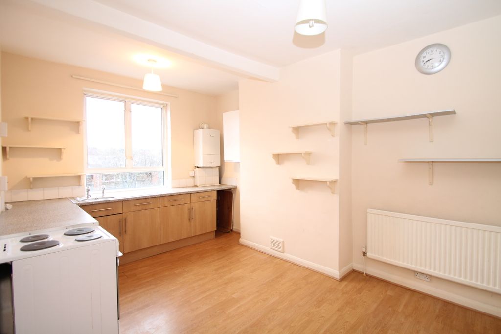 Property photo 1 of 14 Kitchen/Dining Area
