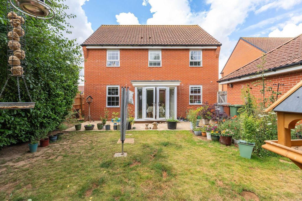 Property photo 2 of 23