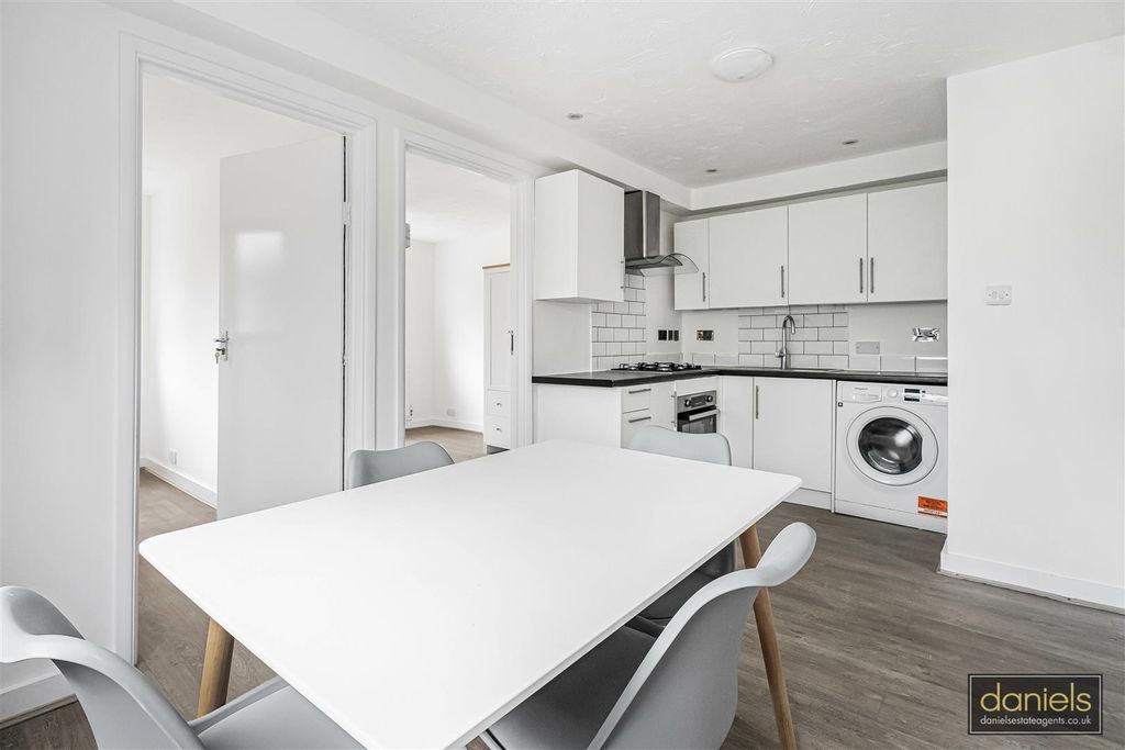 Property photo 2 of 12 21_73050_Watermarked.Jpg