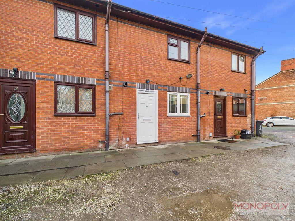 Property photo 1 of 8 Cam03815G0-Pr0385-Still010.Jpg