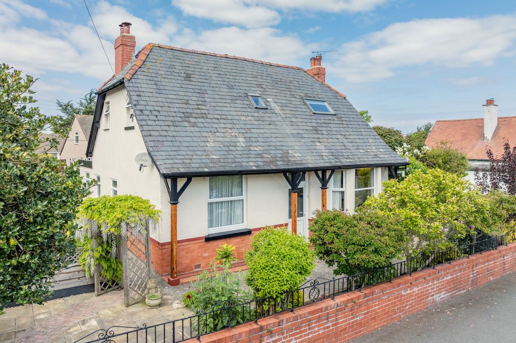 Property photo 1 of 13