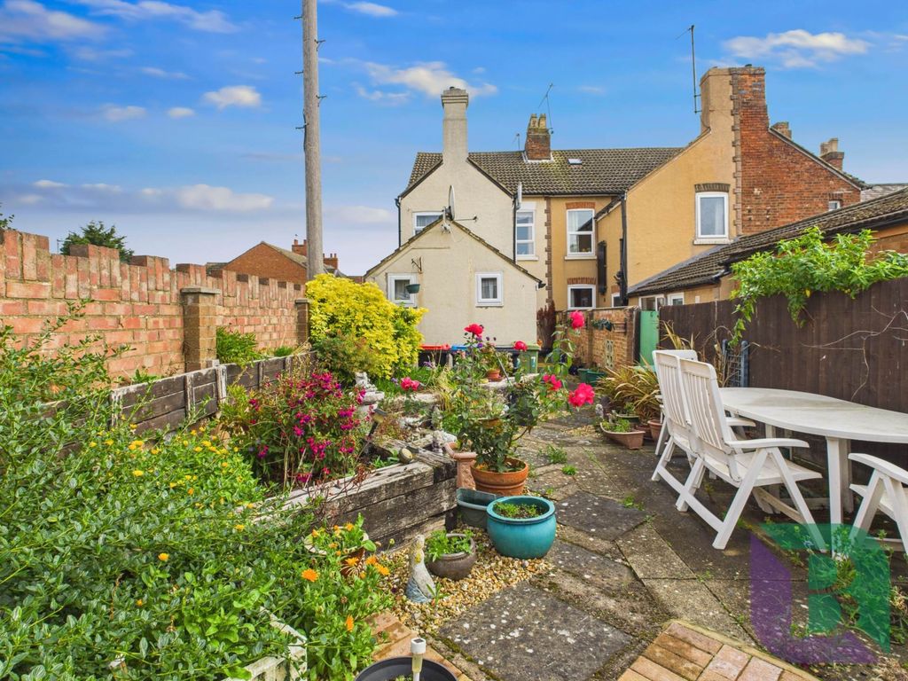 Property photo 3 of 12