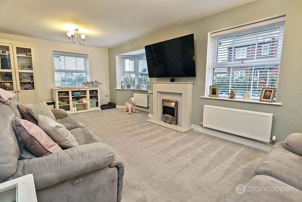 Property photo 3 of 39 4969633