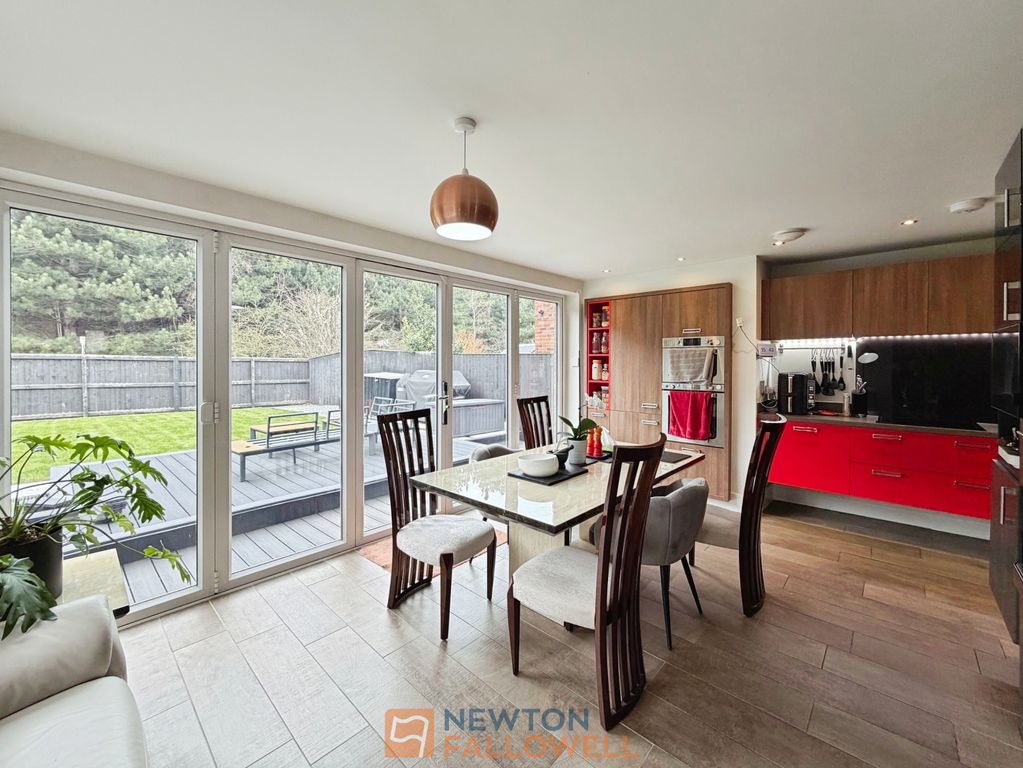 Property photo 3 of 36