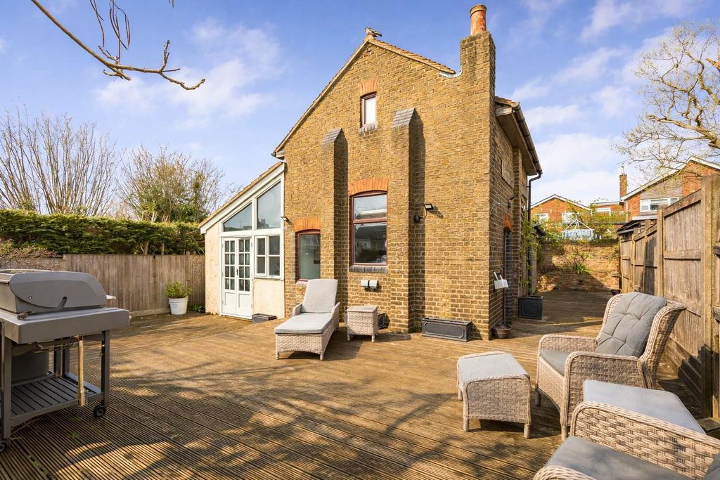 Property photo 2 of 30 10.Jpeg