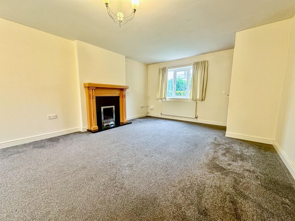 Property photo 2 of 15 286915F7-4320-4331-99CD-E2733A5Bf28B.Jpeg