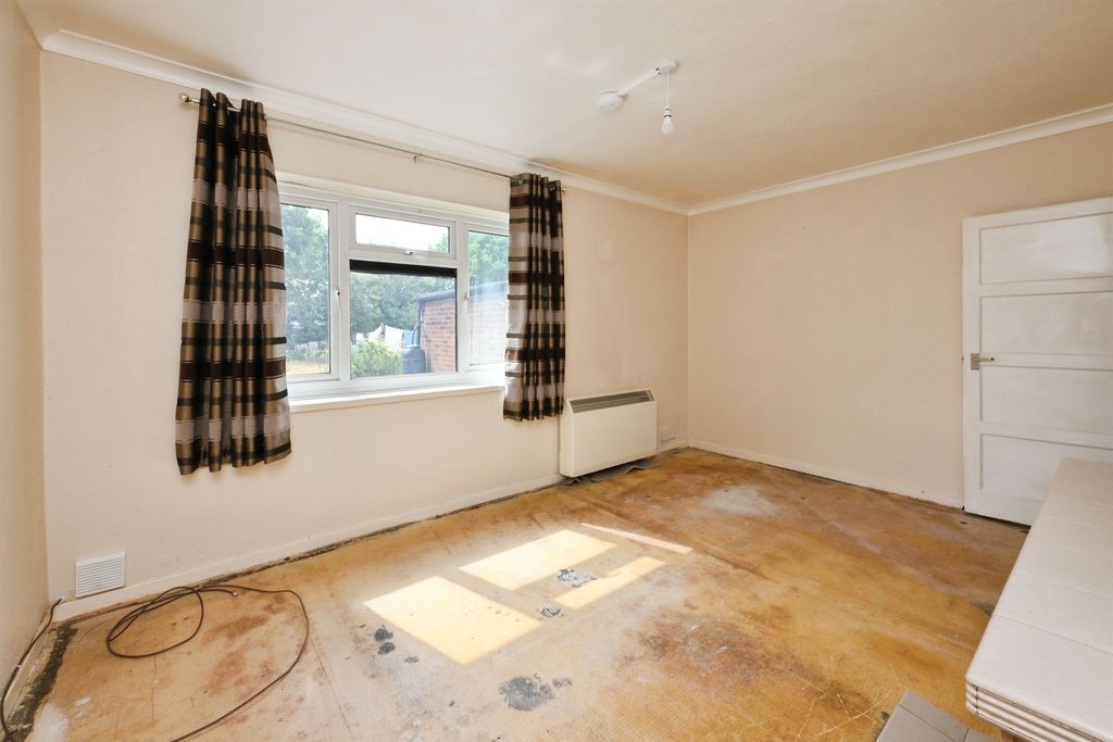 Property photo 3 of 16