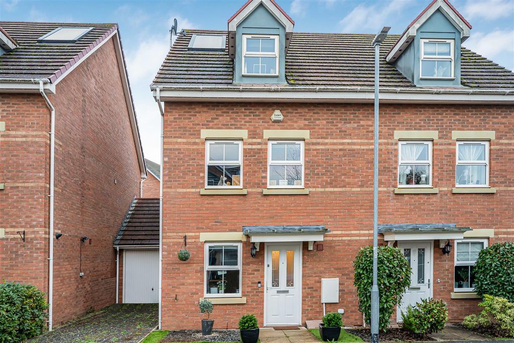 Property photo 2 of 20 2_68363.Jpg