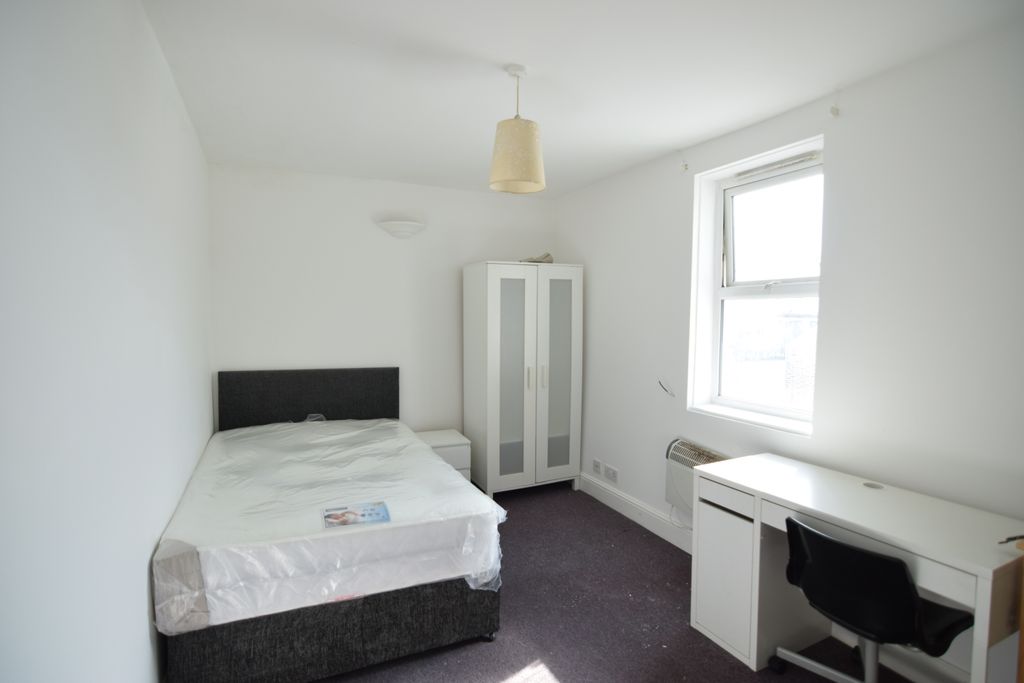 Property photo 1 of 4