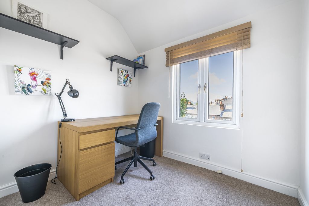 Property photo 3 of 22 Picture No. 04