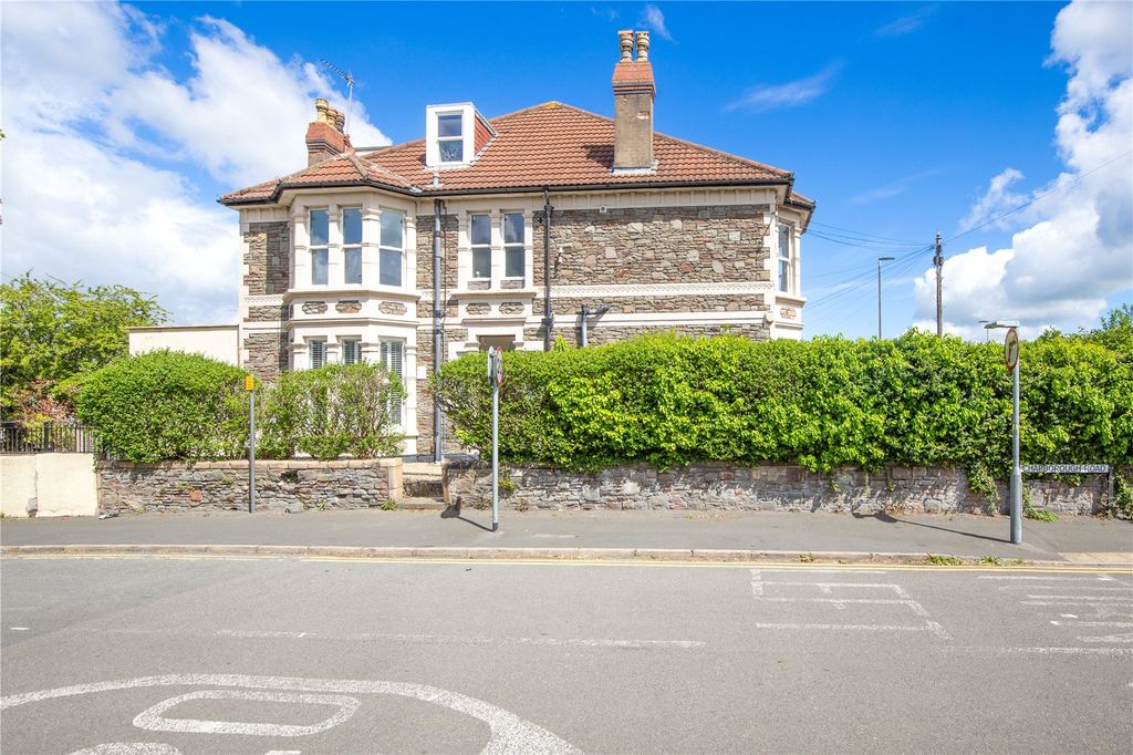 Property photo 1 of 17 Picture No. 52
